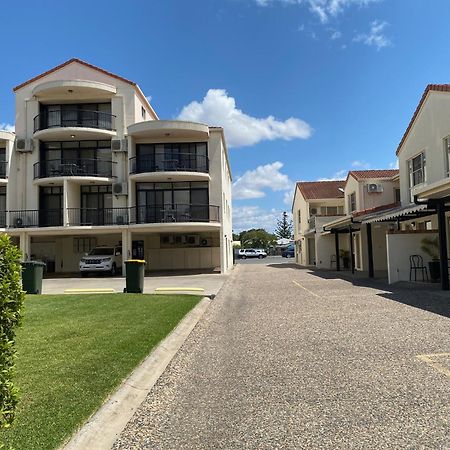 City Ville Apartments And Motel Rockhampton Esterno foto